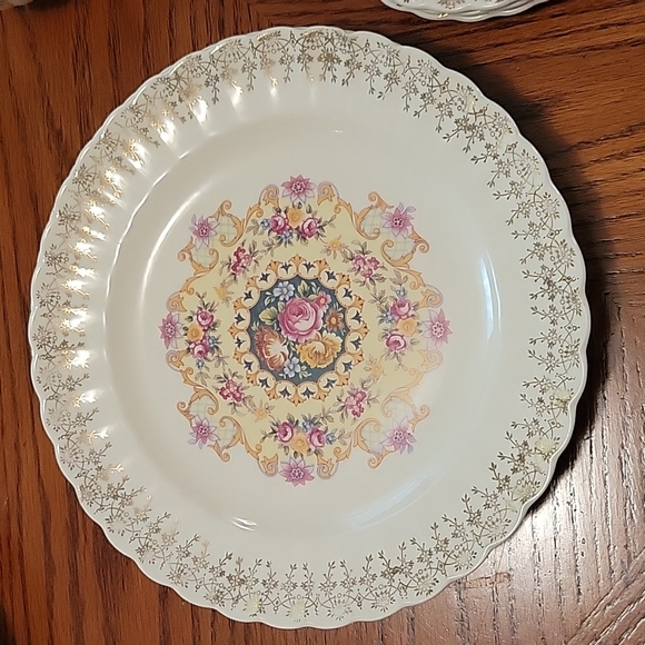 VTG TEA SET AND DESSERT DISH - Picture 17 of 17